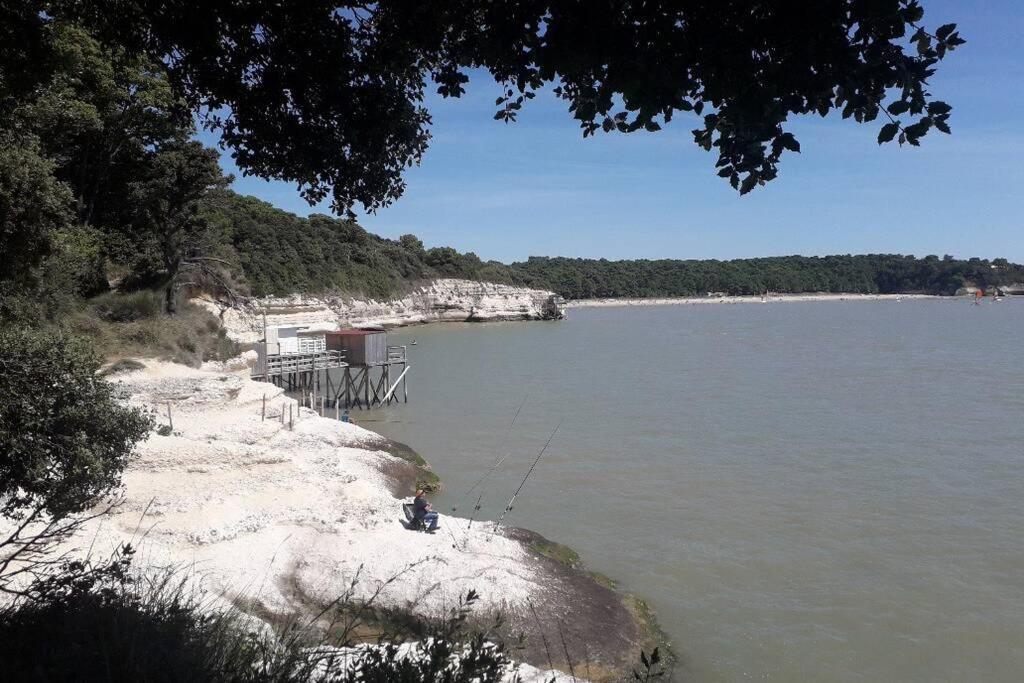 Maison au coeur de Meschers - proche des plages Extérieur photo
