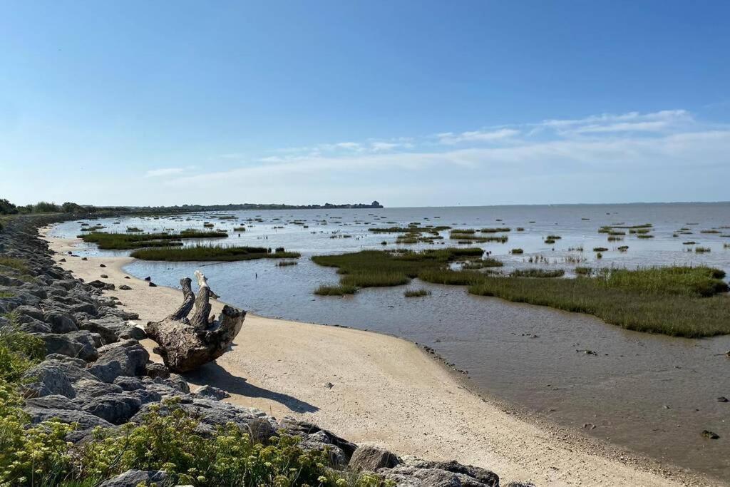 Maison au coeur de Meschers - proche des plages Extérieur photo